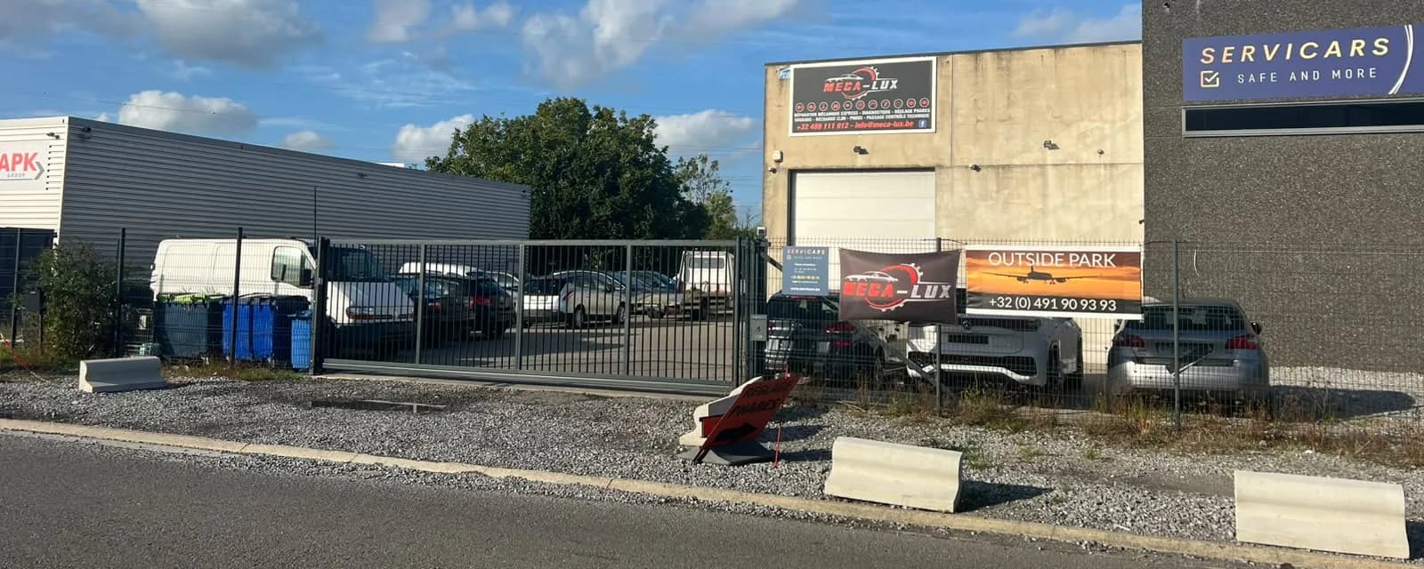 Parking extérieur 1